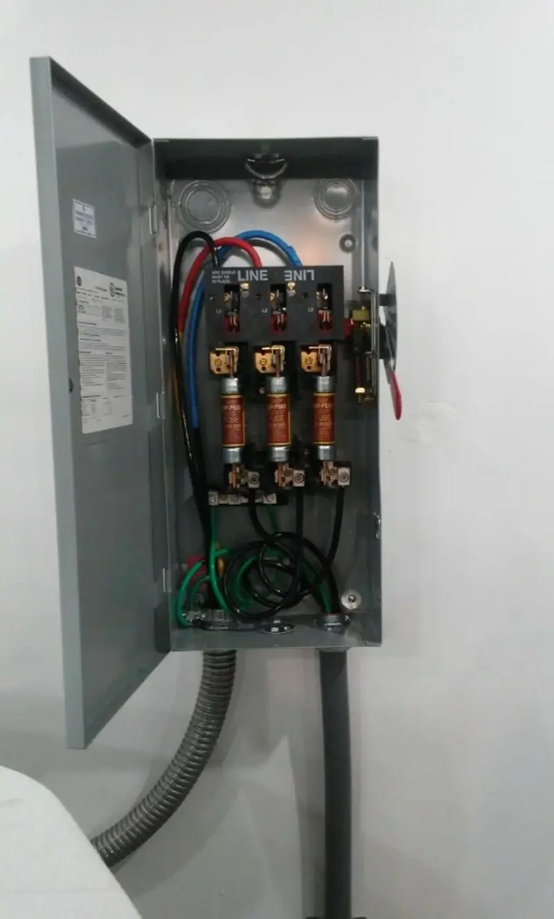 Three-phase disconnect switch installed for Electrical Wiring & Rewiring in Fort Carson